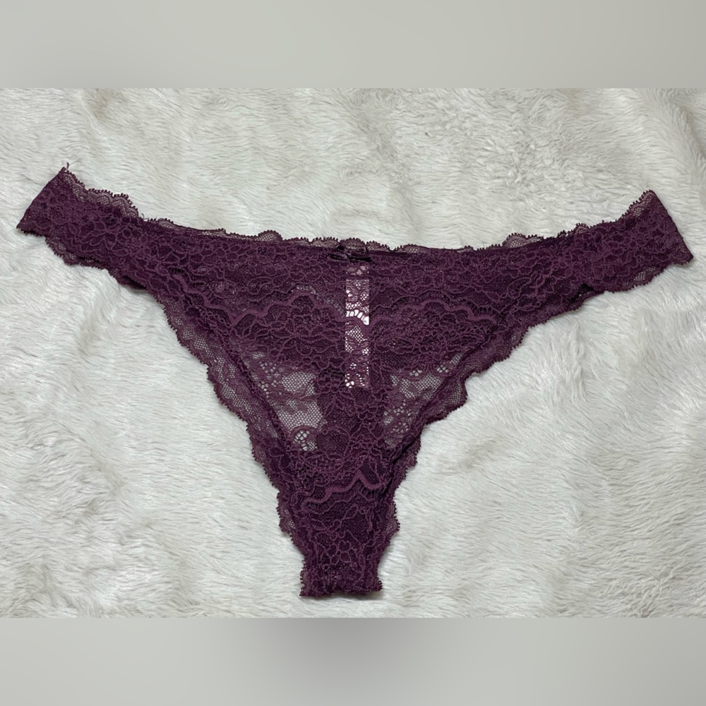 Victoria’s Secret Lacey Thong